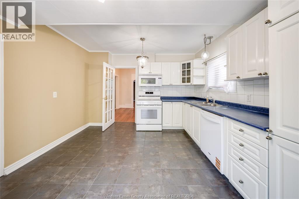 2024 Ottawa Street Unit# Back, Windsor, Ontario  N8Y 1R7 - Photo 15 - 26022567