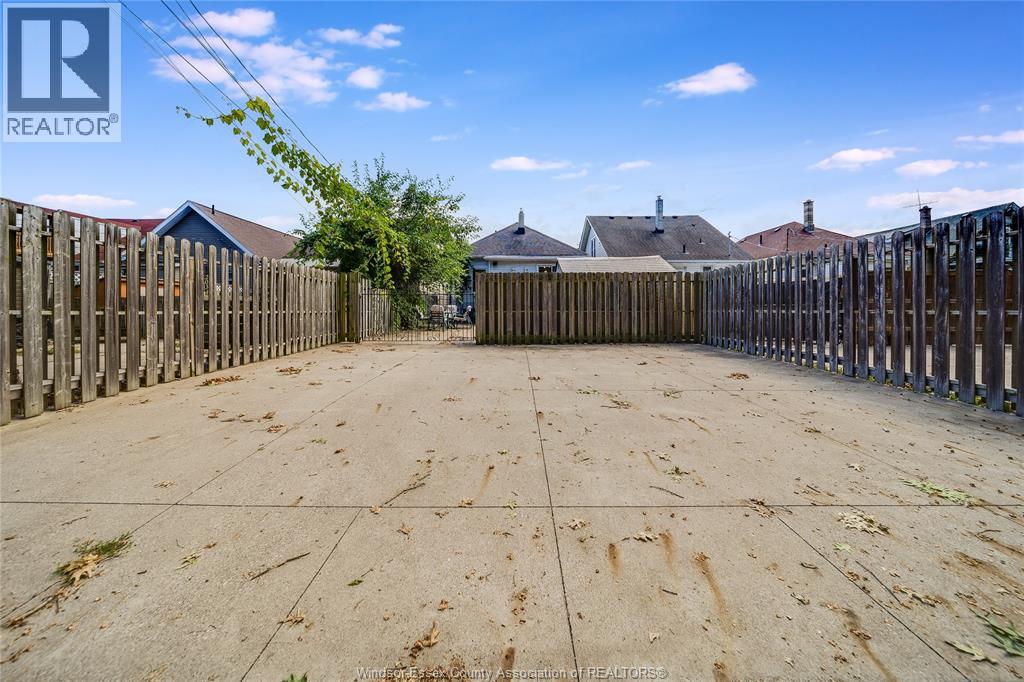 2024 Ottawa Street Unit# Back, Windsor, Ontario  N8Y 1R7 - Photo 5 - 26022567