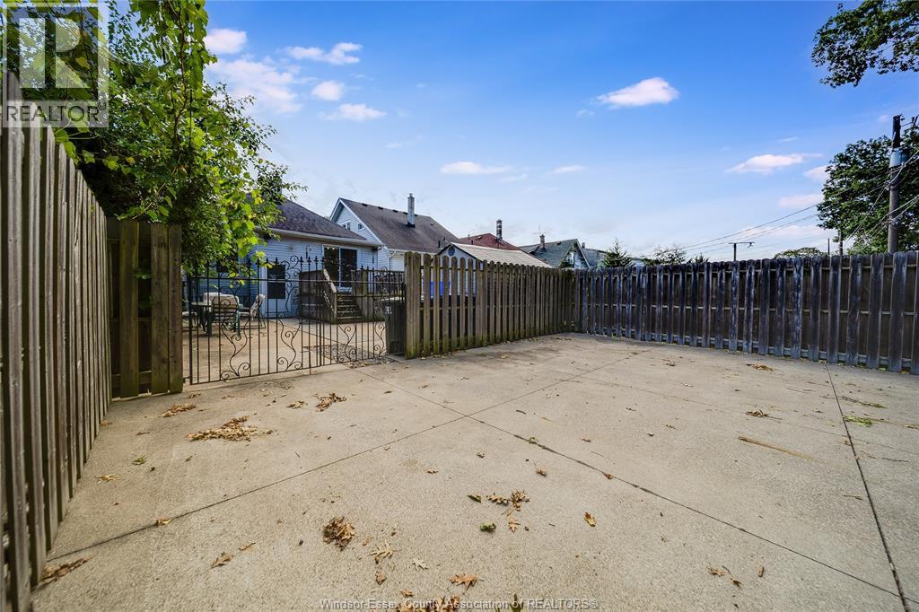 2024 Ottawa Street Unit# Back, Windsor, Ontario  N8Y 1R7 - Photo 6 - 26022567