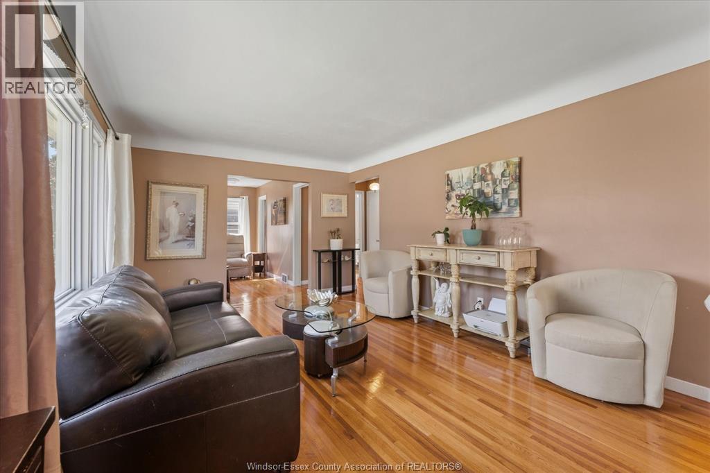 971 Isabelle Place, Windsor, Ontario  N8S 3B1 - Photo 3 - 26022563