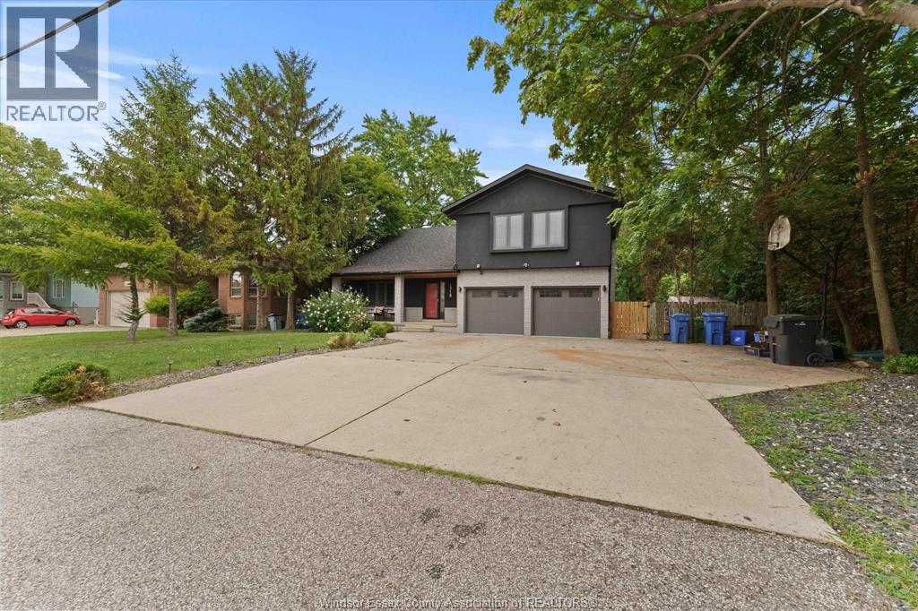 1718 Lesperance, Tecumseh, Ontario  N8N 1Y3 - Photo 2 - 26022599