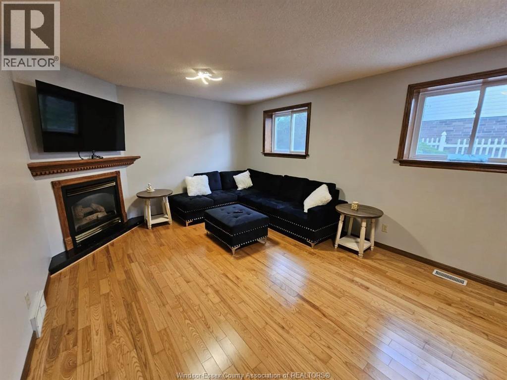 1237 Kenwick Way, Lasalle, Ontario  N9H 2G6 - Photo 6 - 26022481