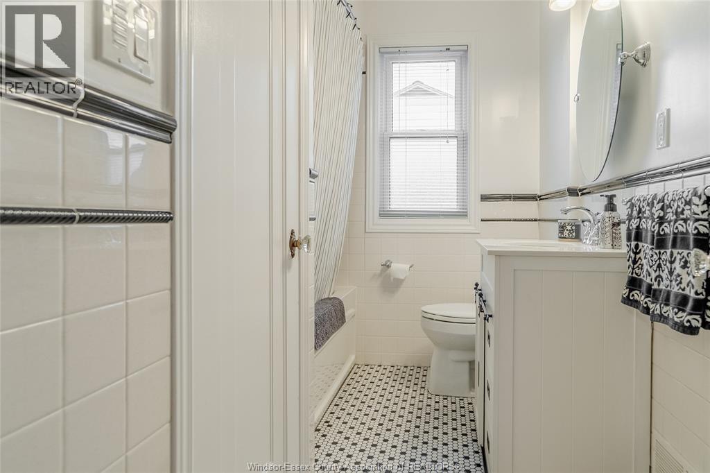2333 Kildare Road, Windsor, Ontario  N8W 2X6 - Photo 14 - 26022381