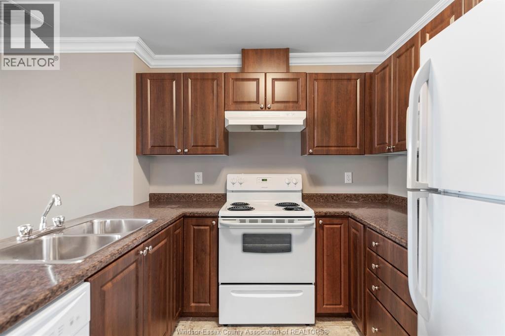 2650 Sandwich West Parkway Unit# 301, Lasalle, Ontario  N9H 0A7 - Photo 3 - 26022348