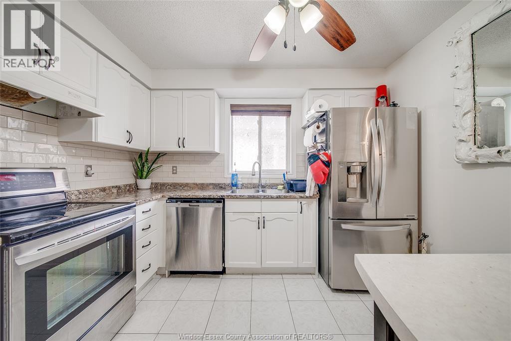 1565 Heatherglen, Tecumseh, Ontario  N8N 5B5 - Photo 11 - 26022398