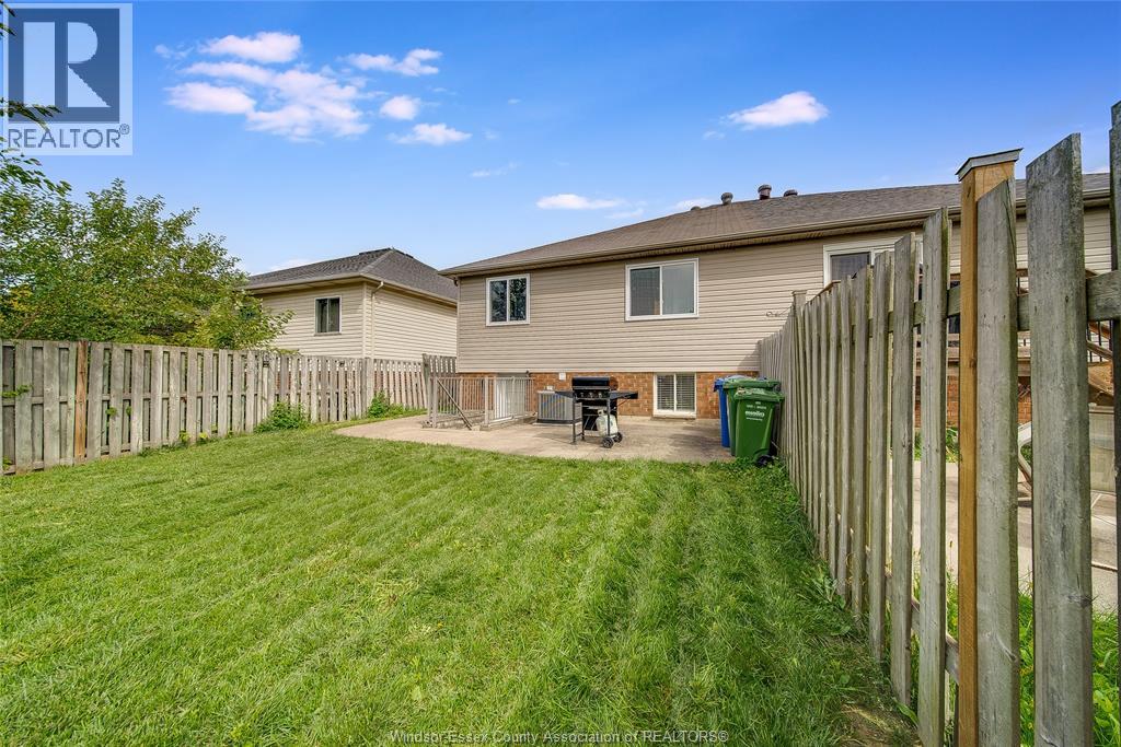 1565 Heatherglen, Tecumseh, Ontario  N8N 5B5 - Photo 26 - 26022398