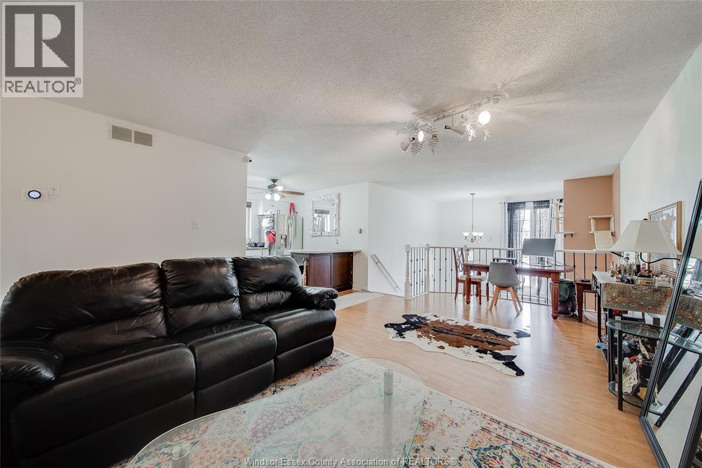 1565 Heatherglen, Tecumseh, Ontario  N8N 5B5 - Photo 6 - 26022398