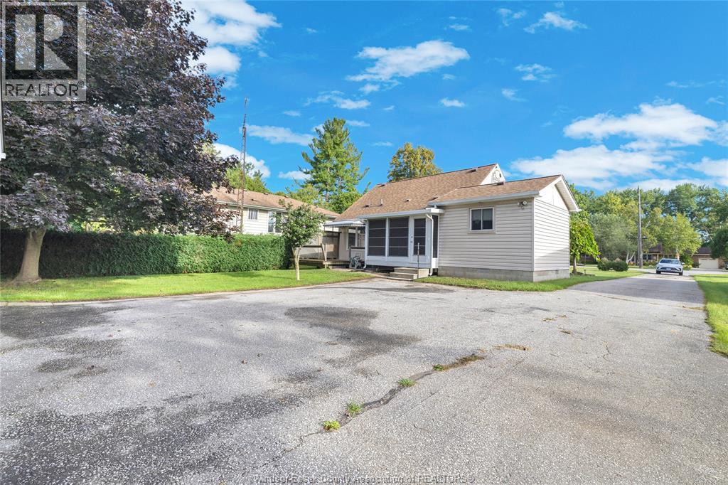 1262 Reaume Road, Lasalle, Ontario  N9J 1C1 - Photo 10 - 26022598
