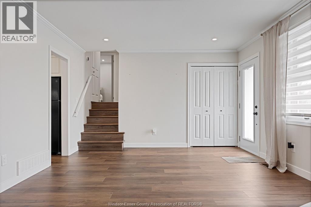 945 Laurier, Lasalle, Ontario  N9J 1M9 - Photo 6 - 26022641