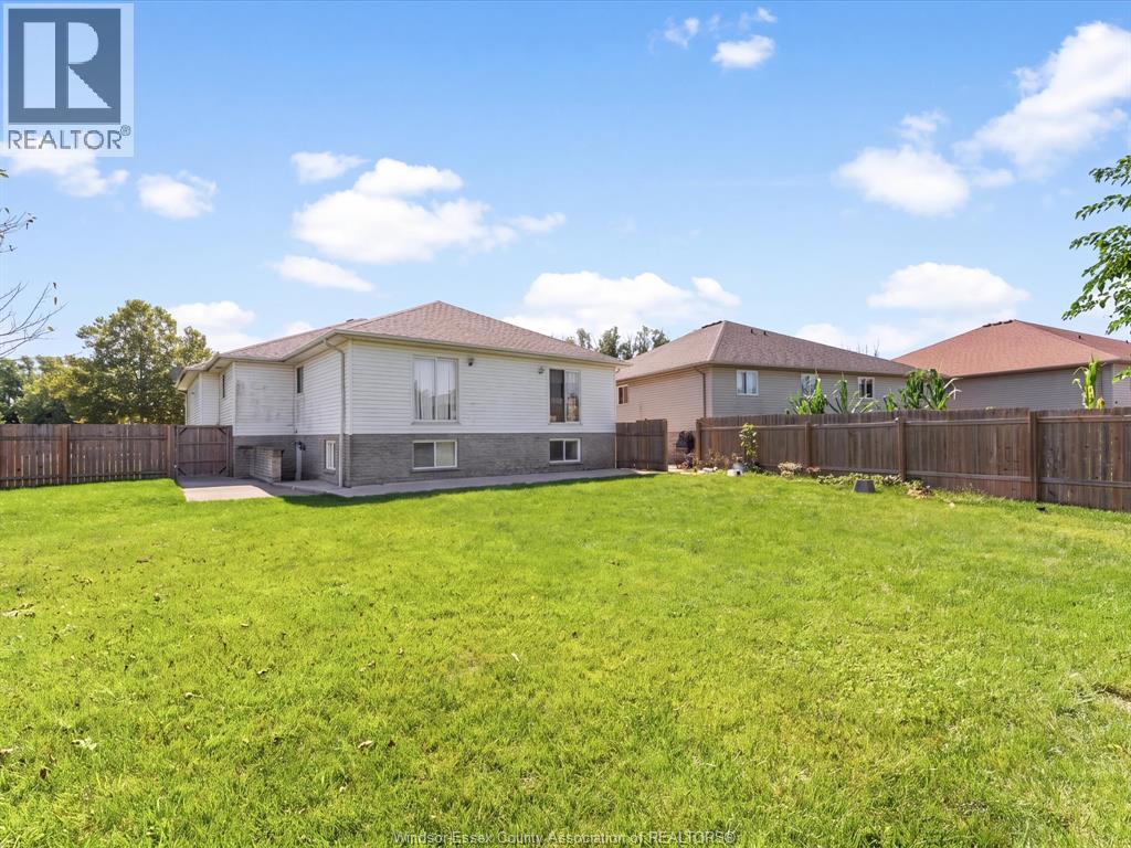 75 Sutton, Leamington, Ontario  N8H 5E9 - Photo 17 - 26022645