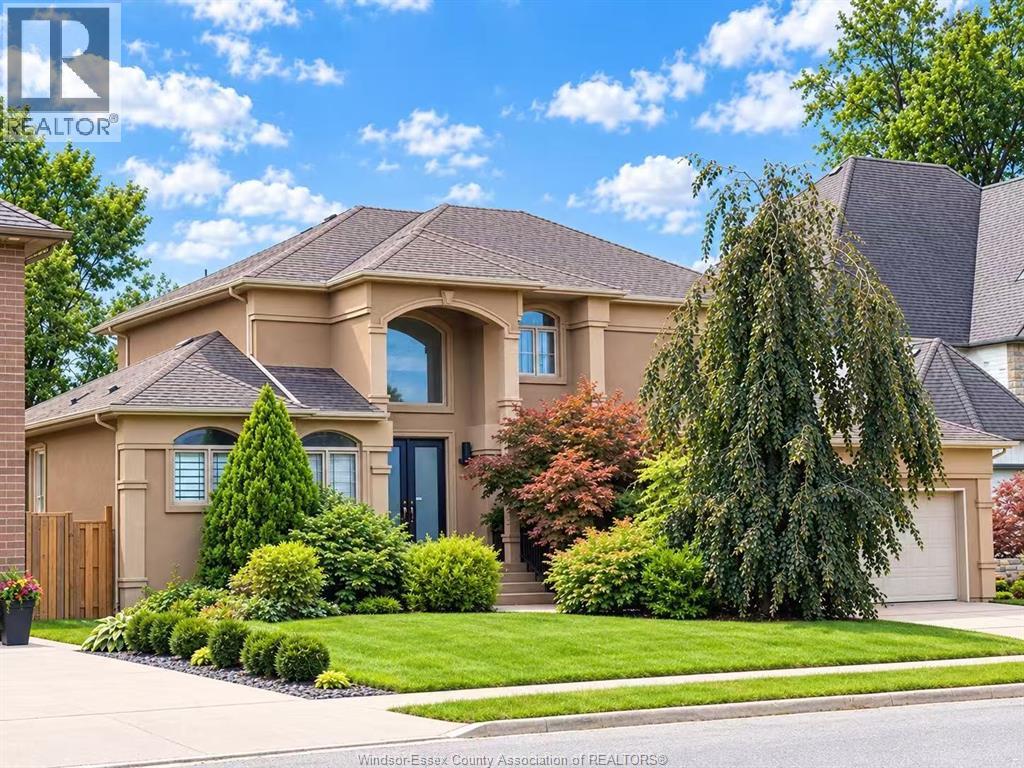 425 Country Club Drive, Windsor, Ontario  N9G 3G9 - Photo 1 - 26022623