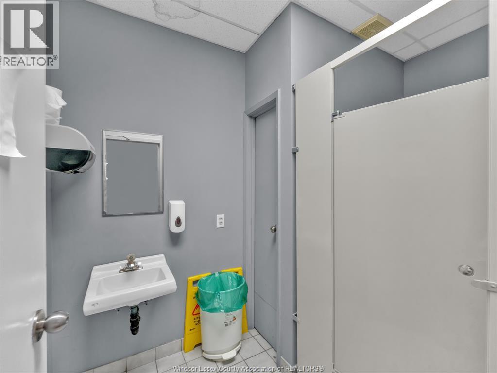 4045 Industrial Drive Unit# C, Windsor, Ontario  N9C 3R8 - Photo 21 - 26022651