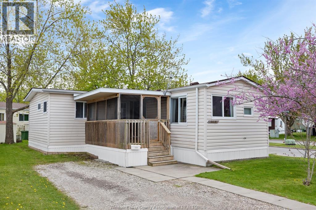 326 BEVERLY, Essex, Ontario