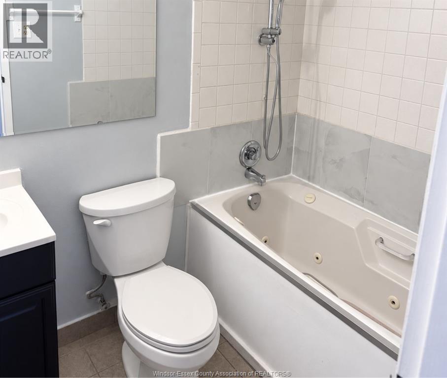 6263 Thornberry Crescent, Windsor, Ontario  N8T 3A3 - Photo 10 - 26022664