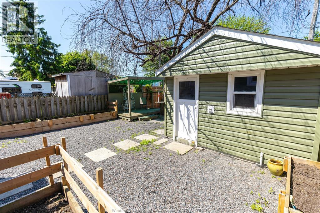 1867 St. Luke, Windsor, Ontario  N8W 3W8 - Photo 26 - 26022665