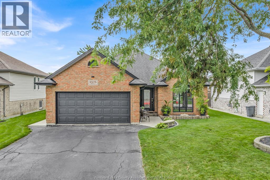 2575 WILDBERRY, Tecumseh, Ontario