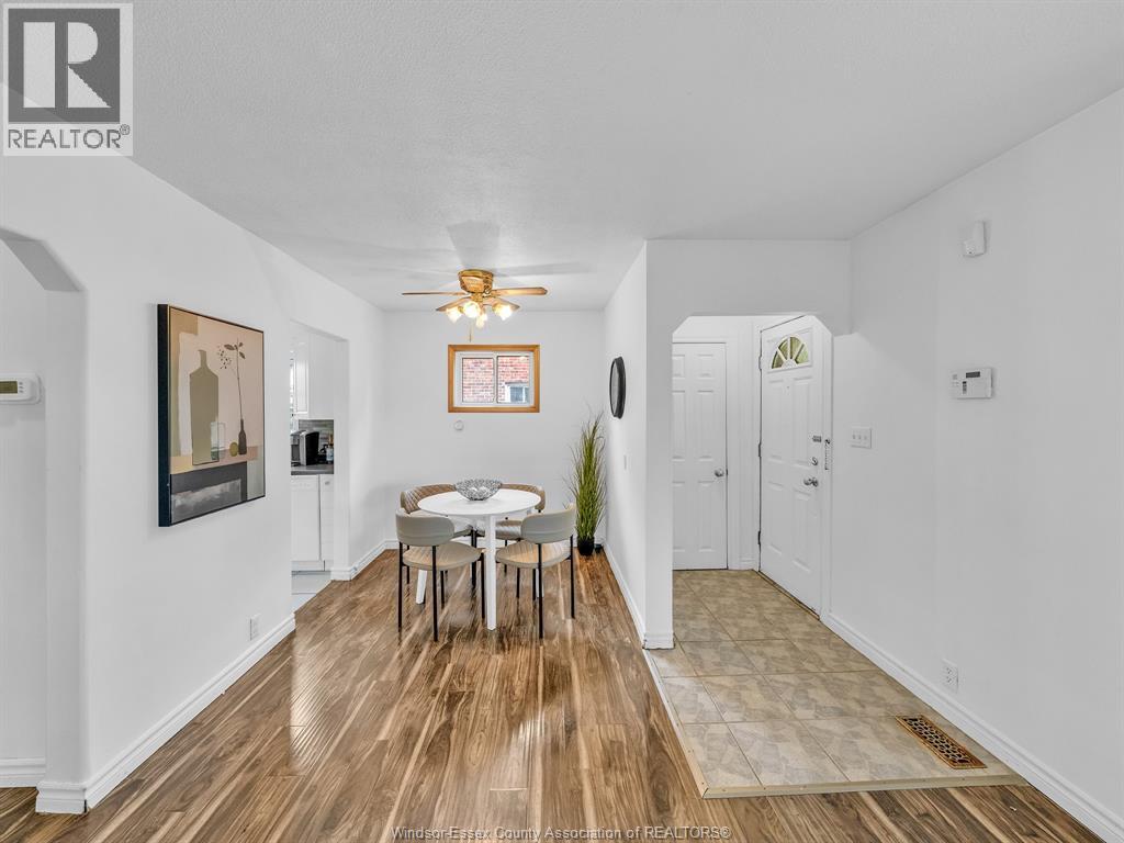 2187 Girardot, Windsor, Ontario  N9B 1R3 - Photo 12 - 26022678