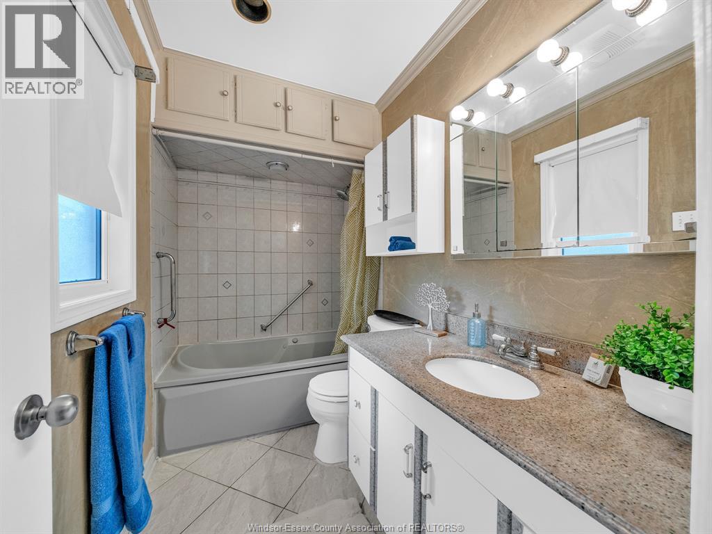 2187 Girardot, Windsor, Ontario  N9B 1R3 - Photo 20 - 26022678