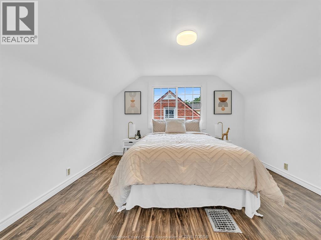 2187 Girardot, Windsor, Ontario  N9B 1R3 - Photo 24 - 26022678