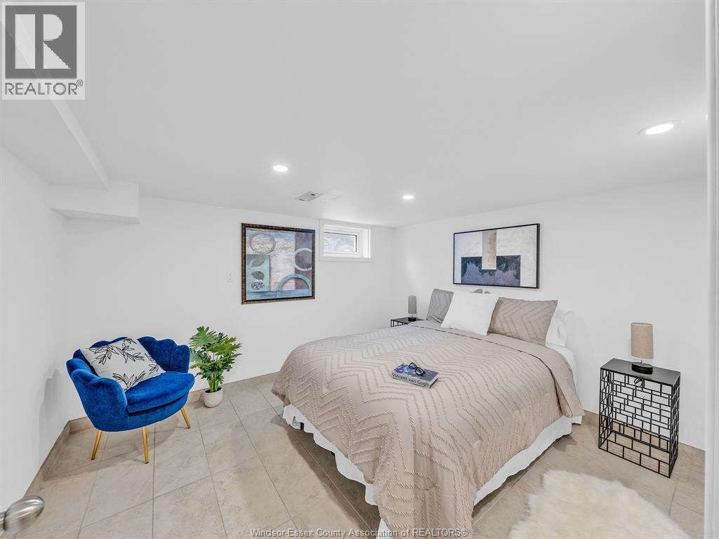 2187 Girardot, Windsor, Ontario  N9B 1R3 - Photo 36 - 26022678