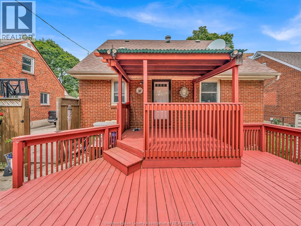 2187 Girardot, Windsor, Ontario  N9B 1R3 - Photo 44 - 26022678