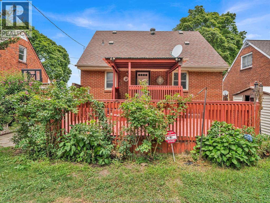 2187 Girardot, Windsor, Ontario  N9B 1R3 - Photo 47 - 26022678