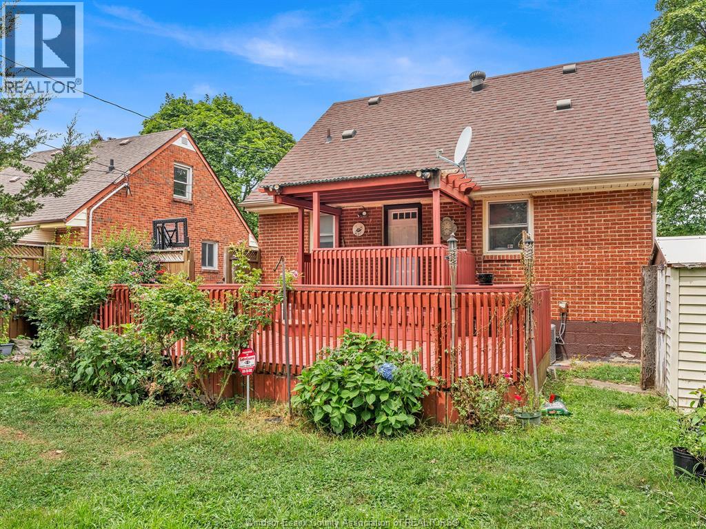 2187 Girardot, Windsor, Ontario  N9B 1R3 - Photo 48 - 26022678