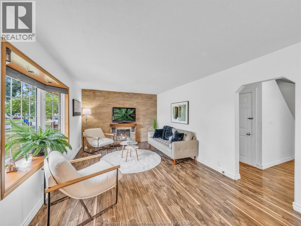 2187 Girardot, Windsor, Ontario  N9B 1R3 - Photo 7 - 26022678