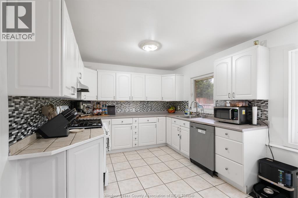 2725 Buckingham Drive, Windsor, Ontario  N8T 2C1 - Photo 17 - 26022697