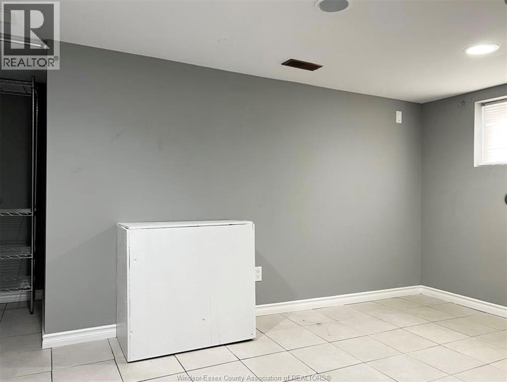 2316-2318 Chilver, Windsor, Ontario  N8W 2V5 - Photo 15 - 26022695