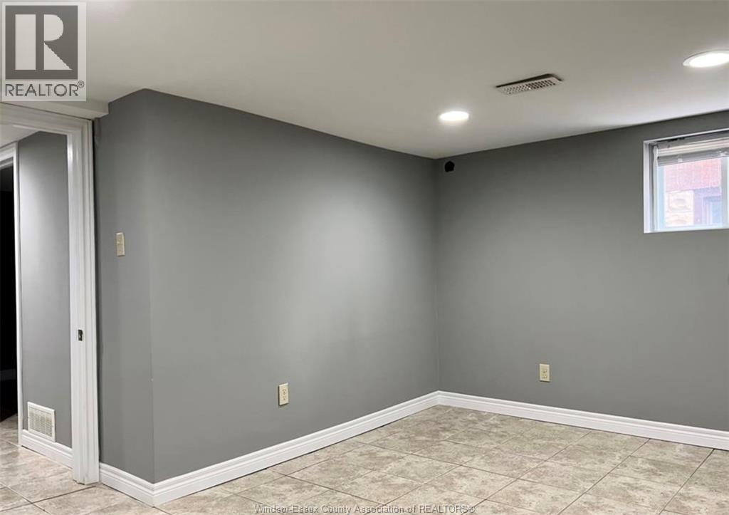 2316-2318 Chilver, Windsor, Ontario  N8W 2V5 - Photo 17 - 26022695