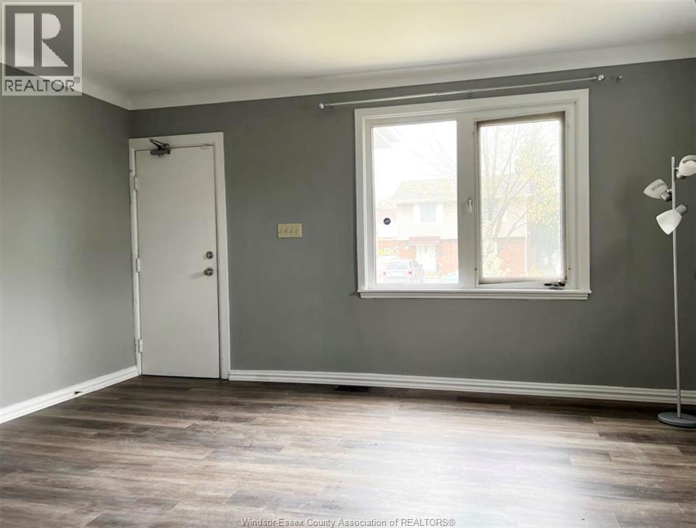 2316-2318 Chilver, Windsor, Ontario  N8W 2V5 - Photo 3 - 26022695