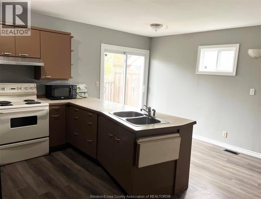 2316-2318 Chilver, Windsor, Ontario  N8W 2V5 - Photo 7 - 26022695