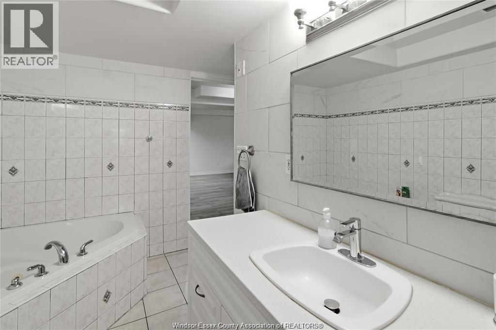 2424 Timbercrest Avenue, Windsor, Ontario  N8P 1S2 - Photo 25 - 26022682