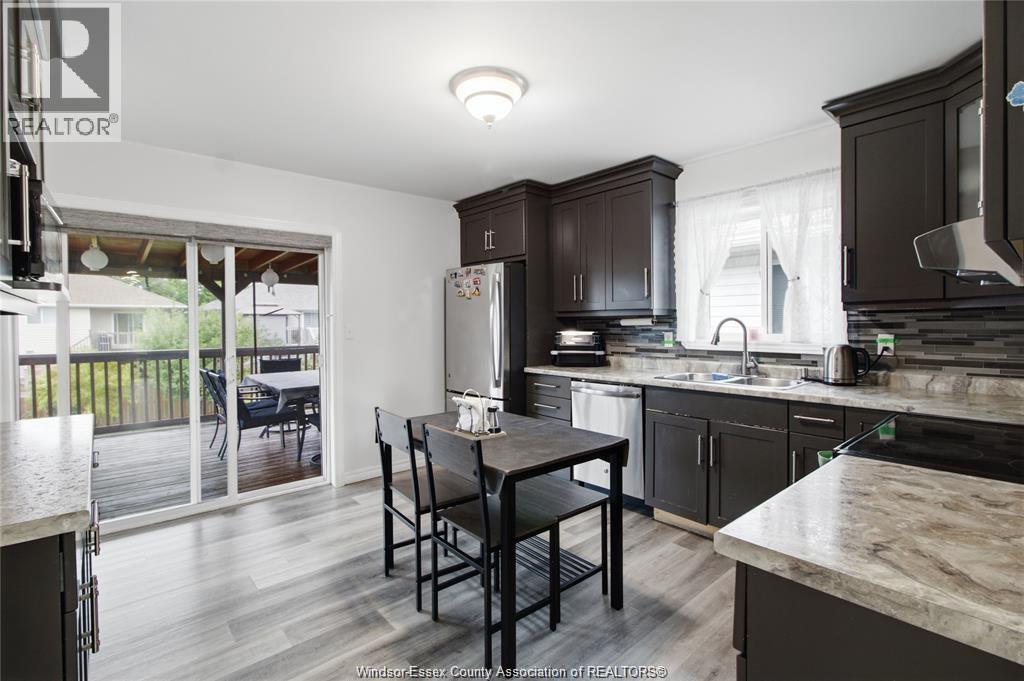 2424 Timbercrest Avenue, Windsor, Ontario  N8P 1S2 - Photo 9 - 26022682