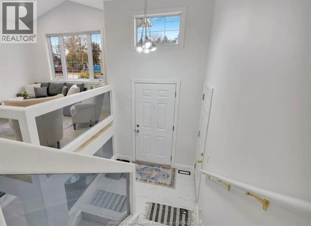 1443 Campbell Avenue, Windsor, Ontario  N9B 2K1 - Photo 3 - 26022671