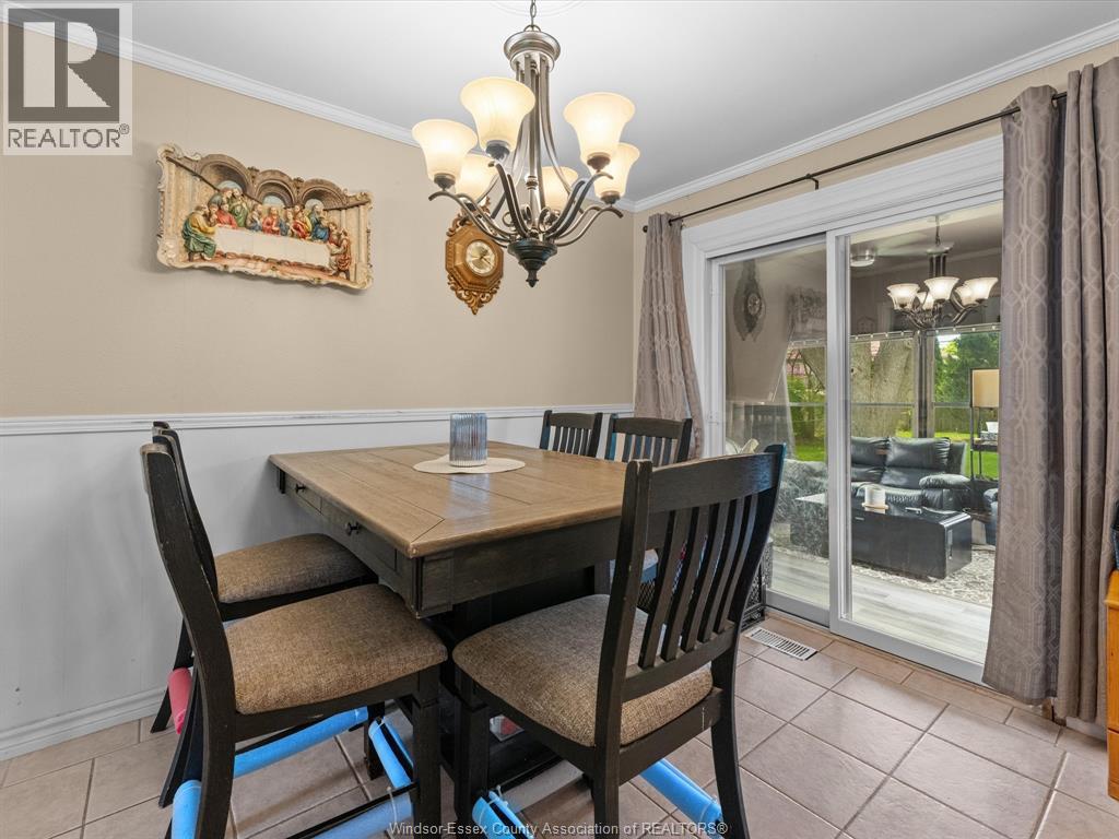 11 Warren Avenue, Leamington, Ontario  N8H 2R3 - Photo 10 - 26022702