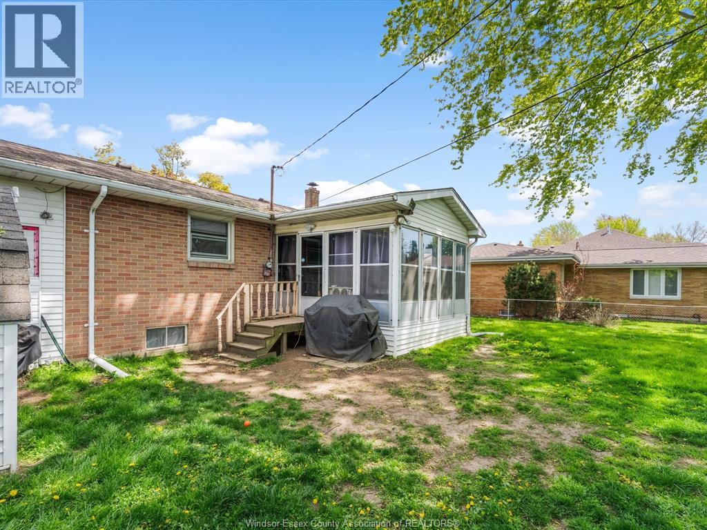 11 Warren Avenue, Leamington, Ontario  N8H 2R3 - Photo 26 - 26022702