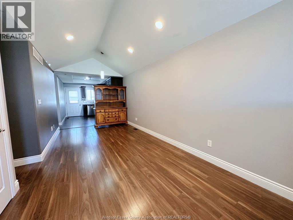 1977 Northway Avenue Unit# Upper, Windsor, Ontario  N9B 0A3 - Photo 3 - 26022654