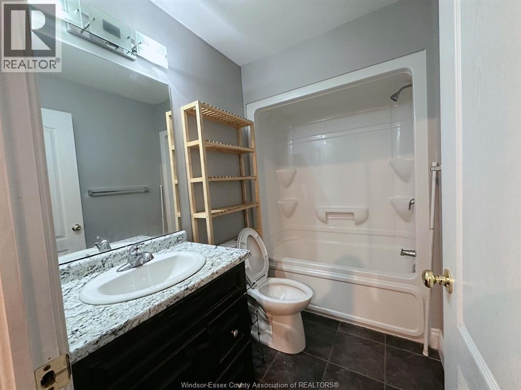1977 Northway Avenue Unit# Upper, Windsor, Ontario  N9B 0A3 - Photo 8 - 26022654