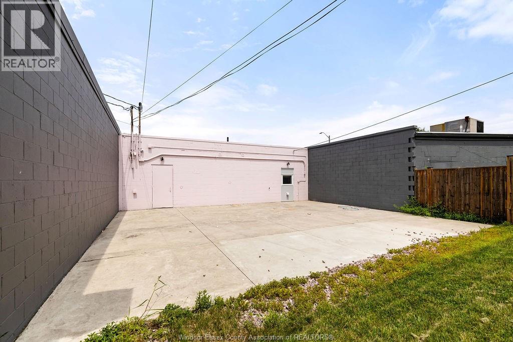 8031 Wyandotte Street East, Windsor, Ontario  N8S 1T2 - Photo 24 - 26022740