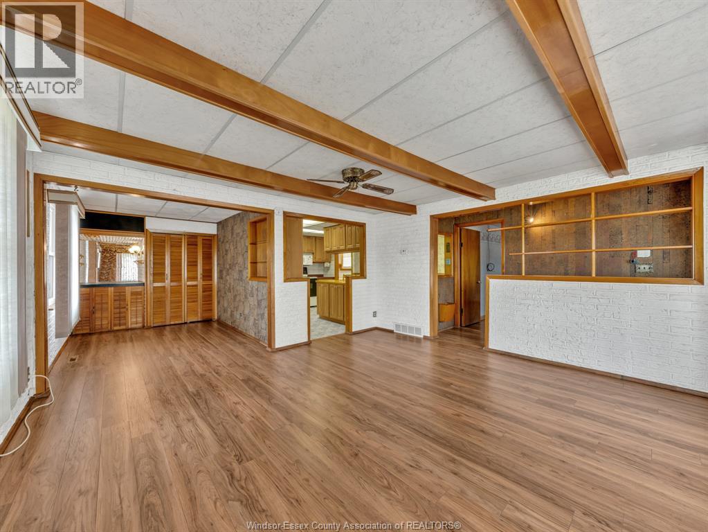 180 Elsworth, Lasalle, Ontario  N9J 1E5 - Photo 3 - 26022753