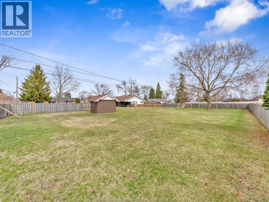 180 Elsworth, Lasalle, Ontario  N9J 1E5 - Photo 34 - 26022753