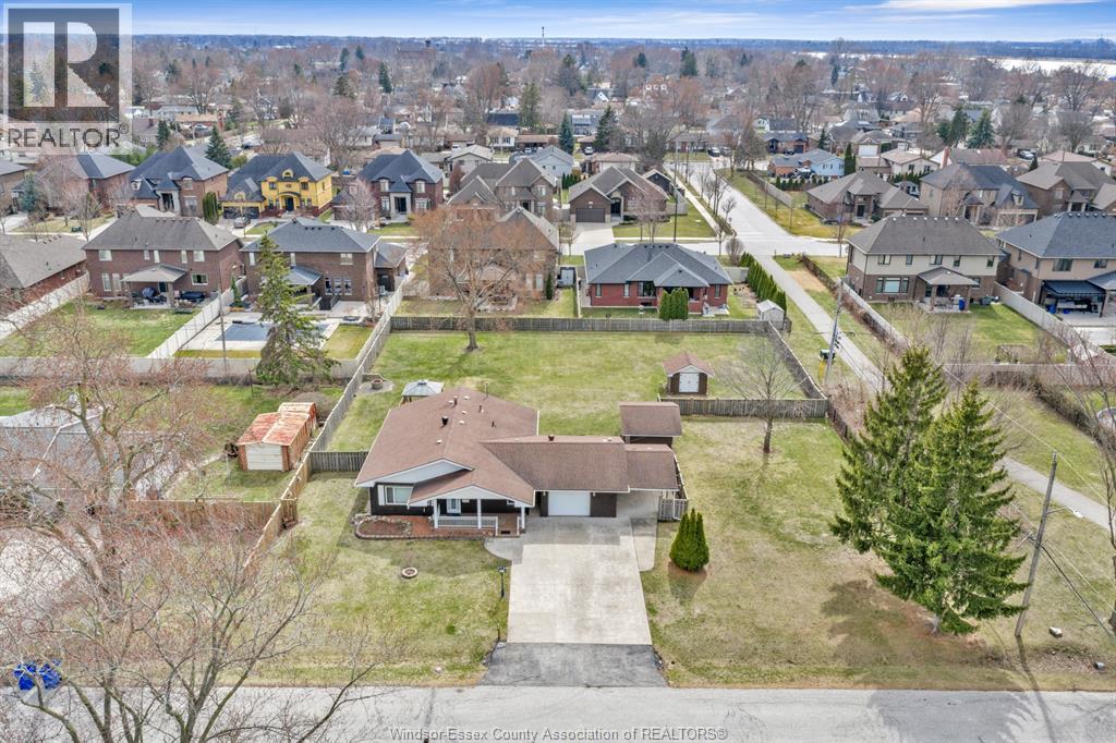 180 Elsworth, Lasalle, Ontario  N9J 1E5 - Photo 36 - 26022753