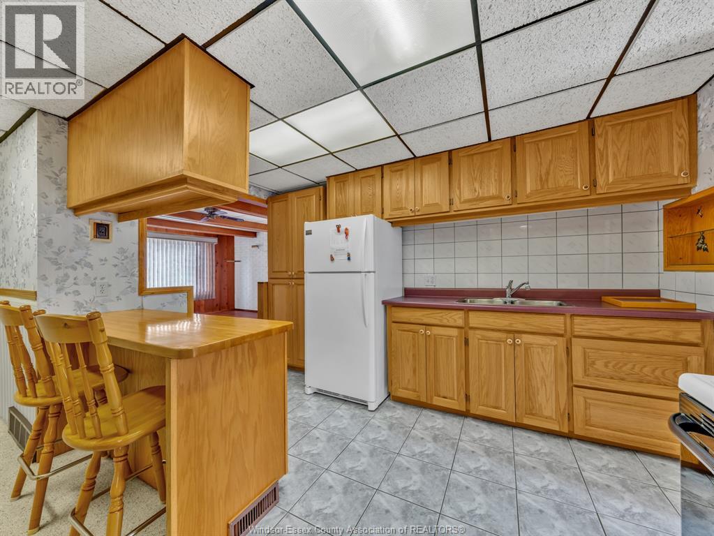 180 Elsworth, Lasalle, Ontario  N9J 1E5 - Photo 5 - 26022753