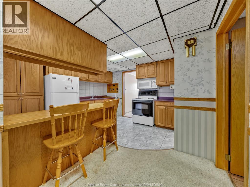 180 Elsworth, Lasalle, Ontario  N9J 1E5 - Photo 6 - 26022753