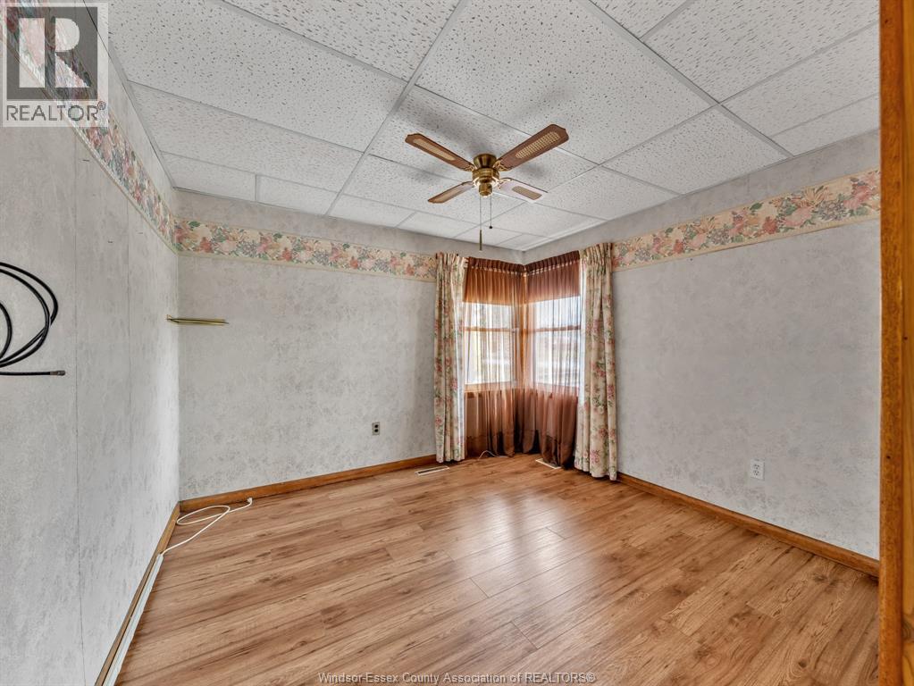 180 Elsworth, Lasalle, Ontario  N9J 1E5 - Photo 8 - 26022753