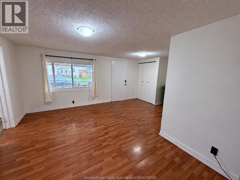 3553 King Street, Windsor, Ontario  N9C 1P4 - Photo 2 - 26022761