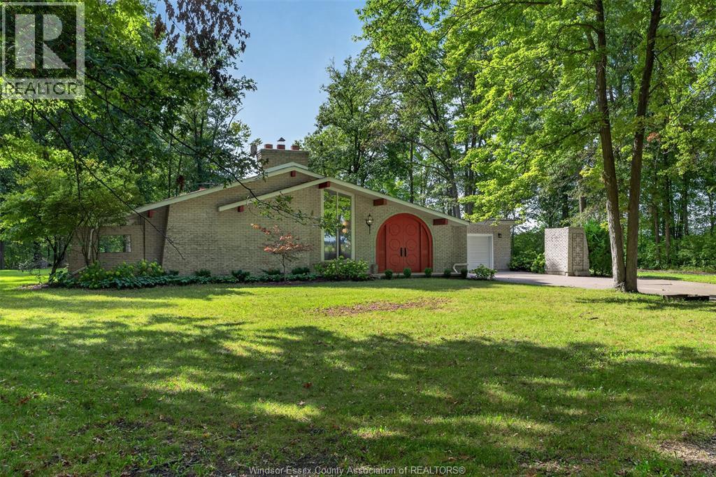 8030 County Rd 15, Essex, Ontario  N8M 2X6 - Photo 1 - 26022766