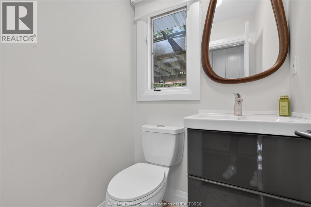 8030 County Rd 15, Essex, Ontario  N8M 2X6 - Photo 29 - 26022766